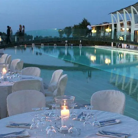 Riviera Golf Hotel