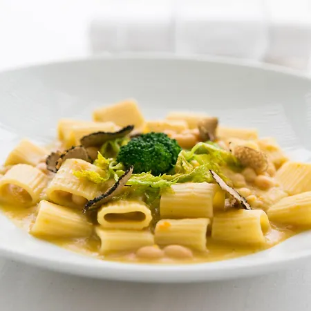 Riviera Golf Hotel 4*