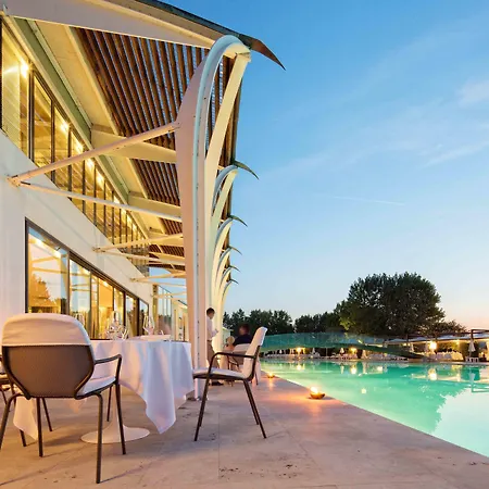 Riviera Golf Hotel 4*